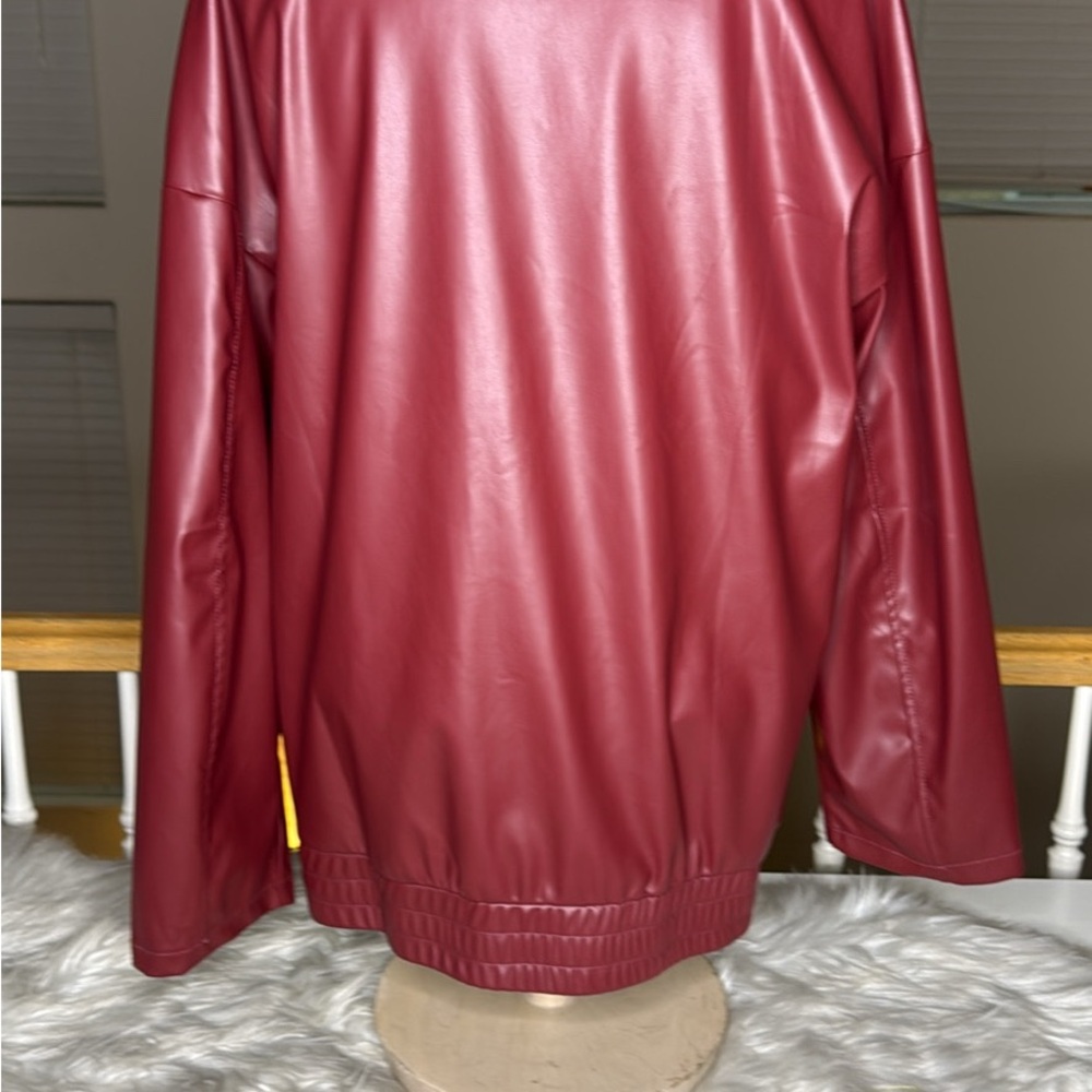 Stylish Women's Red Faux Leather Jacket Size Large New Without Tags Casual Nice - Picture 5 of 6